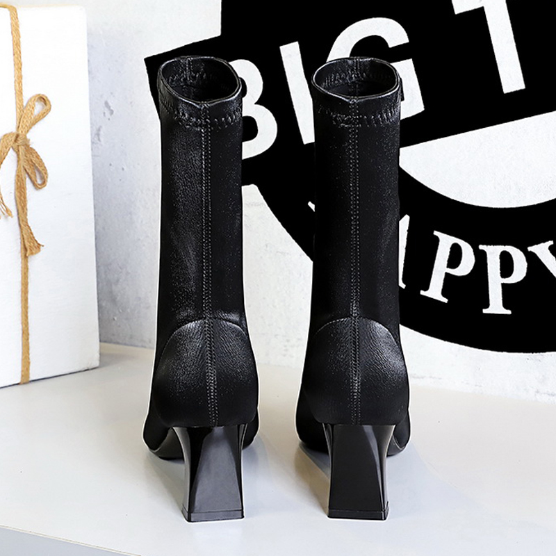 รองเท้าบิ๊กทรีท รองเท้าบูทสั้น - Shoe Tree บทวิจารณ์และราคา