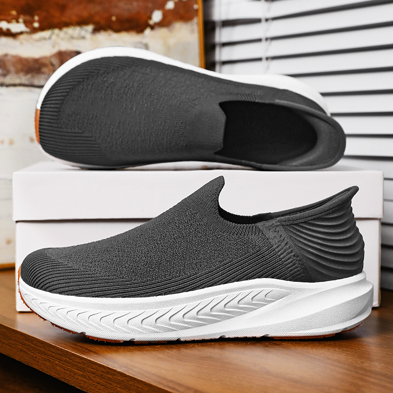 รองเท้าผู้ชายแบบสวม ไม่ใช้เชือ - Sneaker Box บทวิจารณ์และราคา